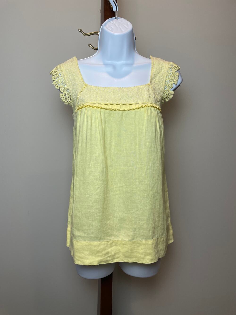 Juicy Couture Eyelet Lace Trim Cami Tank Top Size S Pastel Yellow Y2K